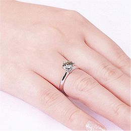 Anillo de seis garras de moda coreana, anillo de boda de seis garras con diamantes de imitación de 18 quilates chapados en diamantes de lago salado mágico de lujo