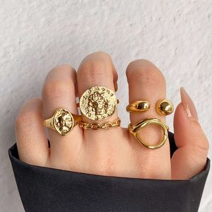 Koreaanse sieraden World Geometrische metalen reliëfset van 5 stuks, trendy ring, vrouwelijke wijsvingerring