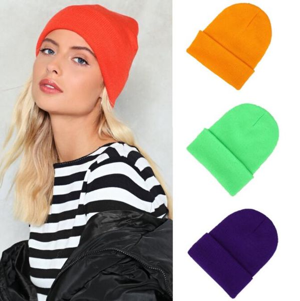 Bonnet en tricot de laine de loisirs coréen hiver chaud couleur unie cache-oreilles chapeaux sport de plein air coupe-vent cagoule casquette stretch hiphop couleurs de bonbons chapeaux à revers