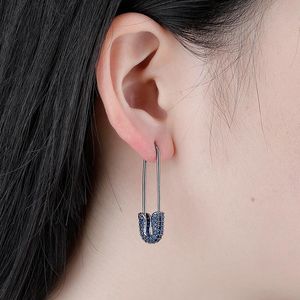 Coréen Micro Pave Bijoux Cuivre avec Diamant Modèle Goupille De Sécurité Boucle D'oreille Plaqué Or Femmes Boucles D'oreilles De Mode