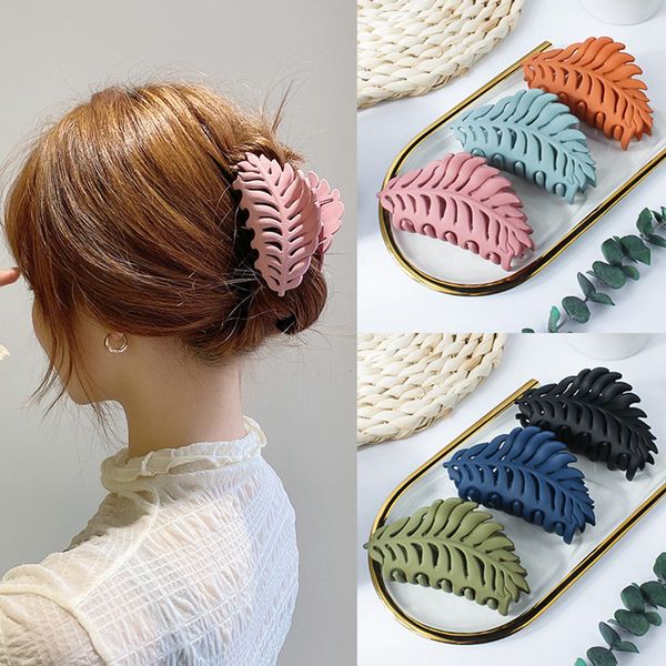 Pince à cheveux coréenne à grande feuille pour femmes, Barrettes en acrylique mat, épingles à cheveux de couleur unie, accessoires de couvre-chef simples, nouvelle collection 2062