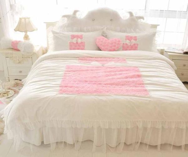 Juegos de cama de princesa coreana blanca 4pcs Ruffles Cama de encaje de encaje de flores de rosa décima reina Falda de cama Kinglótelo algodón Home3568546