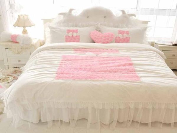 Ensemble de literie de princesse coréenne Blanc 4pcs volants lit dentelle en dentelle de rose couette reine queen king lit jupe lit lit coton home2418762