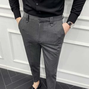 Coréen Slim Costume Pantalon Hommes Simplicité Droite Affaires Robe Pantalon Printemps Été Cheville Longueur Pantalon Décontracté Noir Gris 42 210527