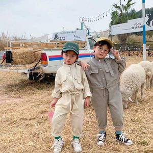 Koreaanse stijl jongens en meisjes mode effen kleur oversized s lente herfst unisex kinderen lange mouwen jumpsuits 210615