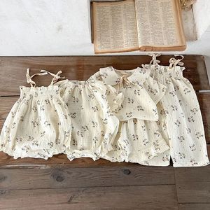 Ensemble de vêtements pour enfants de style coréen, t-shirt imprimé en coton à manches courtes, short, vêtements pour bébés filles, costume pour l'été 240323