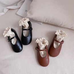 Style coréen Fashion Girls Soft Bottom Chaussures en cuir Arrivée All-Match Hookloop Casual 210508