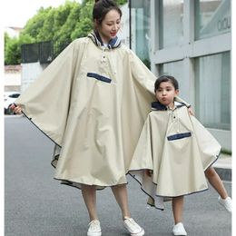 Koreaanse Stijl Ouder-kind Regenponcho met Tas Waterdichte Regenjas voor Kinderen Meisjes Studenten Met Schooltas Ruimte 231225