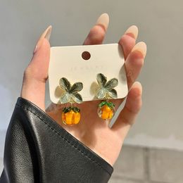 Pendientes de Clip de cereza de cristal Pastoral de la suerte de caqui de estilo coreano, pendientes naranjas de fruta de verano, joyería para la oreja de niña