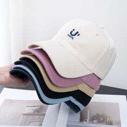 Koreaanse Stijl Veelzijdige Geborduurde Letter U Baseball Cap Mannen 2024 Nieuwe Casual Pet Vrouwen Gebogen Rand Gezicht Uitziende kleine Zonnehoed