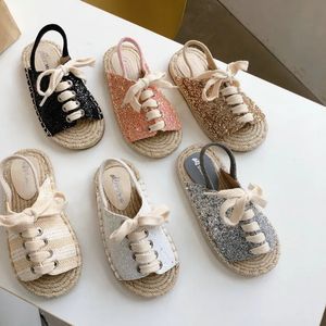 Koreaanse zomer casual sandalen pailletten meisje ronde teen zachte zool anti slip prinses kinderschoenen schoenen zapatos ni a 240428
