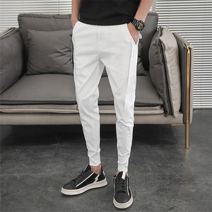 Pantalons d'été coréens hommes Design de mode 2022 Slim Fit hommes sarouel longueur cheville solide tout Match Hip Hop Joggers pantalons hommes 220212