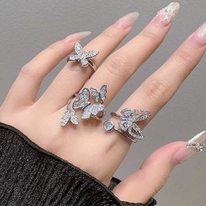 Koreaanse versie Elegante volle diamant voortreffelijke vlinder open ring met verstelbare gelaagdheid high-end en niche ontwerpindexvinger