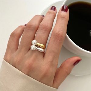 Koreaanse versie van 925 Sterling Silver Loe Ring Ins Opening Niche Design Pearl Simple Personality Fashion Sieraden Accessoires