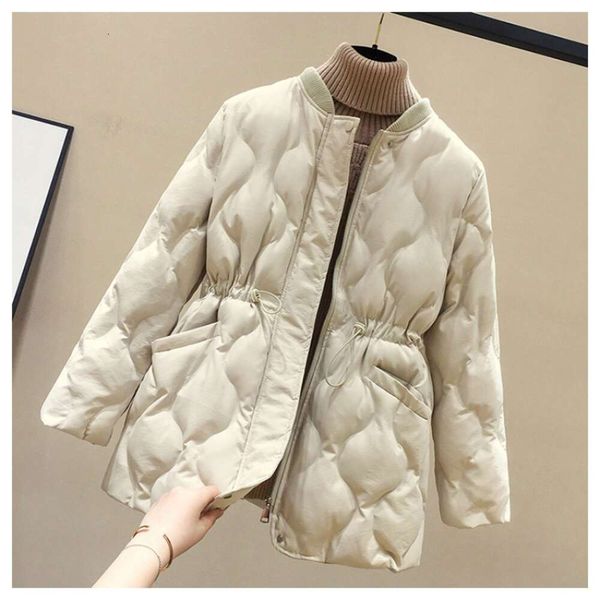 Versión coreana de chaqueta de algodón, chaqueta de algodón de figura pequeña, chaqueta de plumón de longitud media, chaqueta corta de algodón