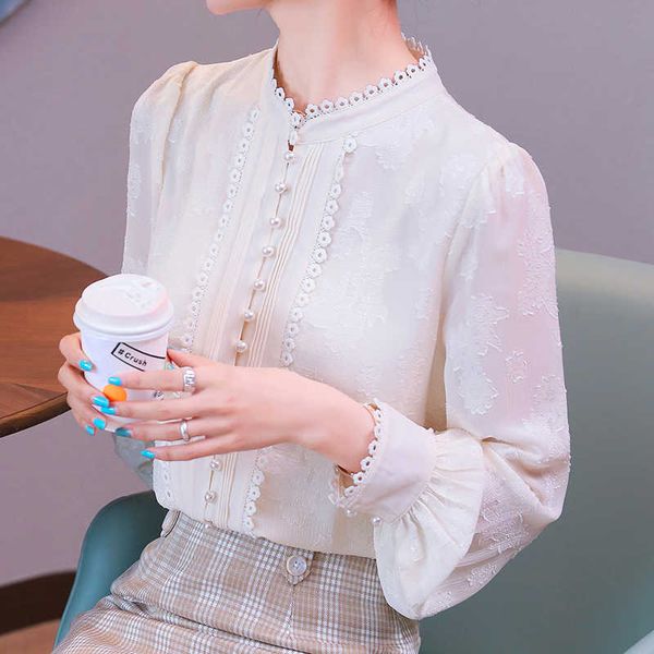 Femmes coréennes Blouses Chemises à manches longues Femme Broderie Imprimer Blouse Tops Plus Taille Mousseline de soie Perles Top XXL 210531