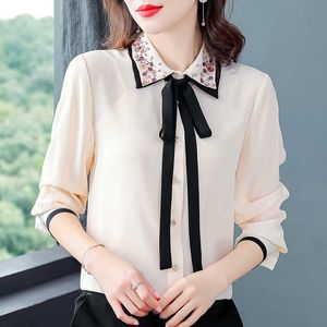 Femmes coréennes chemises en soie Blouses femme Satin diamants à manches longues Blouse hauts grande taille nœud papillon 210604