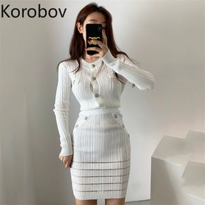 Korobov femmes coréennes bureau dame 2 pièces ensembles Vintage bouton élégant tricot jupe femme costumes Sexy mince pansement femmes tenues 210430