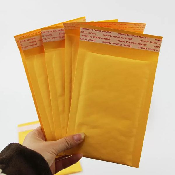 Kraft Bubble Mailers Enveloppe postale Sacs de courrier Bubble Mailers Enveloppes rembourrées Emballage Sacs d'expédition Jaune Plusieurs tailles 20 x 25 cm SEA