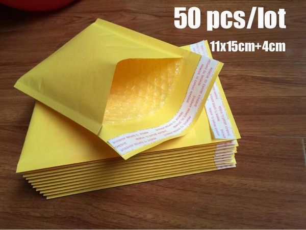 Emballage d'expédition Kraft Mailer Sealing Petite taille 11 * 15cm (4.3 * 5.9inch) Emballage facile Enveloppes rembourrées légères Sacs