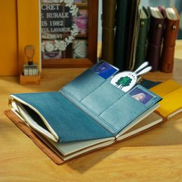 Kraft Paper Zippered Pocket Pocket Leather Bound Notebook Planner Accessory Traveler Storage Sac Sac Fichier de dossier Sinelle de papeterie 240416