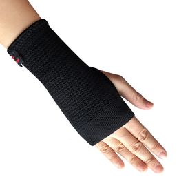 Kuangmi 1 PC bracelet de sport élastique attelle de poignet soutien manchon de compression protecteur de paume CrossFit gants de Fitness canal carpien 240112