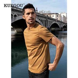 KUEGOU 100% Katoen Heren T-shirt Korte Mouwen Zomer T-shirt voor Mannen Mode Unisex Tee Effen Kleur Tops Plus Size ZT-396 210706