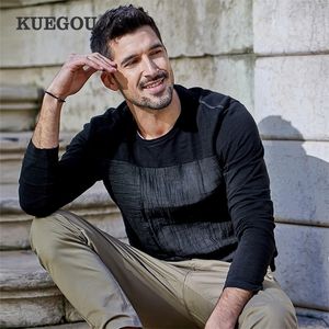 Kuegou Brand Mens T -shirt Lange mouw Herfst 100% katoen t -shirt Stiksel Vrije vrijetijdshemd Men Top Plus size ZT735 201116
