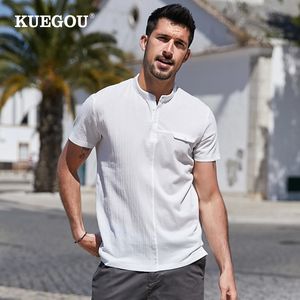 KUEGOU Coton Spandex T-shirt à manches courtes pour hommes Mode Simple Collier Patchwork Tshirt pour hommes Summer Tee Top DT-5735 210524