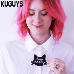 KUGUYS Trendy Sieraden Brief Crazy Cat Lady Ketting voor Vrouwen Mode Acryl Zwart Kitten Grote Hanger Ketting Trui Chain228z