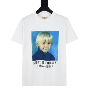 Kurt Cobain Photo T-shirt Vintage 1995 L Nouveau géant LP Nirvana Single Centrée 94 Couptions à manches courtes Femmes Femmes T-shirts Streetwear Hip Hop Luxury Hip Hop