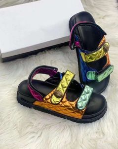 Kurt Geiger Sandals platform Slippers Women ing Rainbow Summer Beach Sandaal Designer Slides Flat Shoes Eagle Head Diamond Hook Loop7y HHG