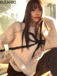 KUSAHIKI, suéter de cuello redondo con nudo de lazo Jacquard para mujer en otoño e invierno, jersey informal de manga larga, prendas de punto, Tops 231228