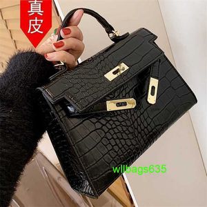 KY Tote Sacs de luxe en cuir luxueux Hong Kong Kong Agent d'achat pour les petits sacs noirs sacs pour femmes 2024 Nouveau sac à bandoulière à épaule unique AVEZ LOGO HB3O