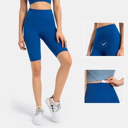 L184 High Rise Short Leggings No T-Line Yoga shorts Dames Effen kleur Sportshorts Fitness Elastische trainingslegging Classic Fit Vijfpuntsbroek