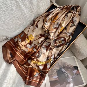 L Brand Silk Sjalf Designer Women grote sjaalketenpatroon Luxe Bandanna Brown Gift Paris Fashion Scarf 180x90cm