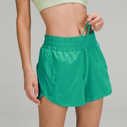 L8240 Short doublé taille haute Short de yoga respirant 5 po Tissu rapide à séchage rapide Pantalon de survêtement doux Short de course anti-transpiration