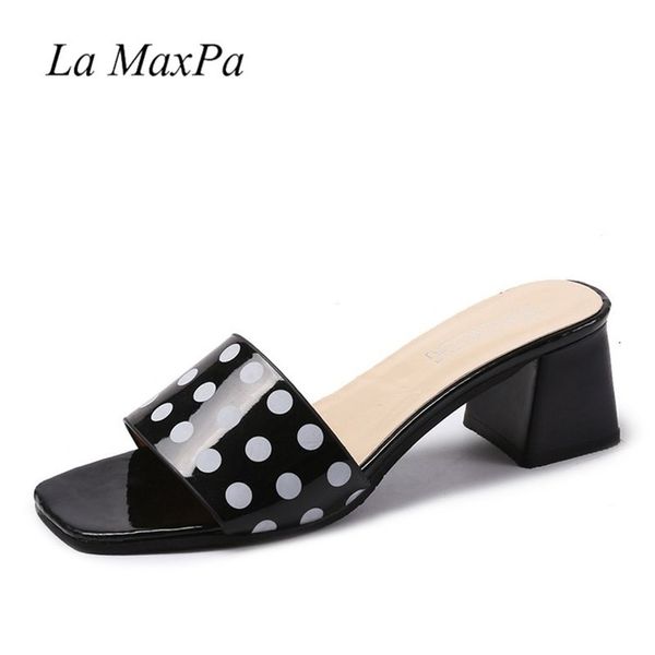 La MaxPa Chaussures Femme Diapositives Mules Polka Dot Zapatos Mujer Mode 5CM Sandales à talons hauts Pantoufles peu profondes Noir Blanc Y200423