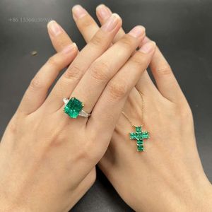 Anillo y collar de corte Columbia cultivados en laboratorio, Material dorado, conjunto de joyería para mujer con forma de princesa Esmeralda, Color verde