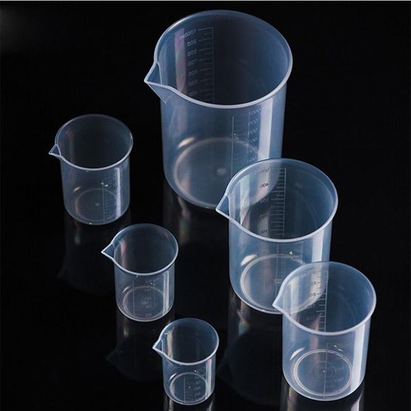 Fournitures de laboratoire 10 pièces tasse à mesurer en plastique 50 ml cruche bec verseur et cuisine pour professeur Laboratorio Studnets papeterie outil Quimico