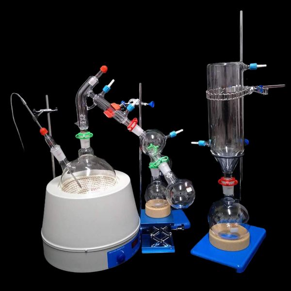 Suministros de laboratorio Cristalería de laboratorio Kit de destilación de recorrido corto de vidrio Boro 3.3 con trampa fría 2L
