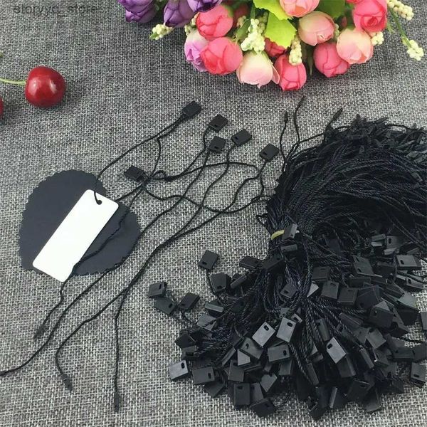 Étiquettes Étiquettes 1000Pcs / Pack Vêtements Étiquette Volante Chaîne En Nylon Noir Chaîne Avec Push Locker String Snap Lock Prix Hangtag Seal Tags Q240217