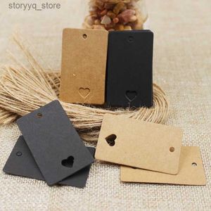 Étiquettes Tags 100pcs + 100 chaîne de chanvre 5 * 3cm nouveau style rectangulaire noir / papier kraft carte vierge tirage à la main étiquette cadeau étiquettes coeur creux Q240217