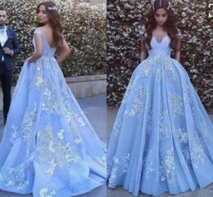 Kant baljurk lichtblauw prom jurk backless tule applique off shoulder v-hals Pinterest hete favoriete avondjurken jurken
