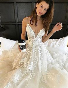 Vestidos De novia bohemios De encaje, vestidos De novia con tirantes finos y cuello en V, Vestido De novia para playa 2021