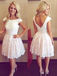 Kant Homecoming -jurken Junior korte cocktailjurken Lace Beading Pearls Knie Lengte Zoet 16 Backless feestjurken B55