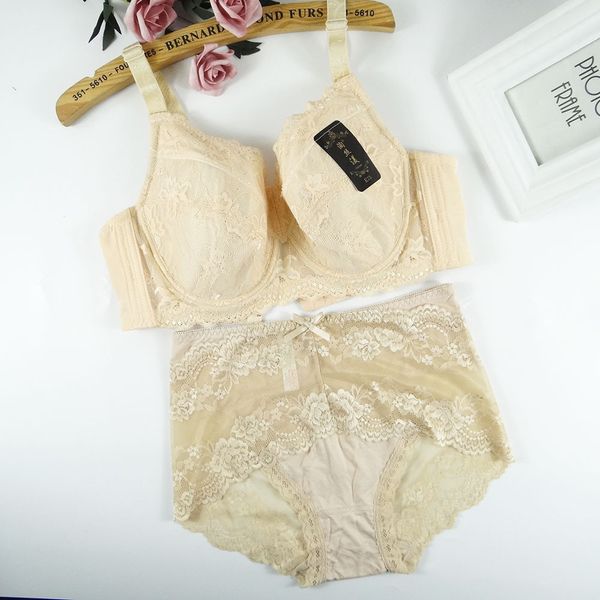 Lingeries en dentelle pour femmes plus tailleur de soutien