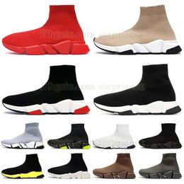 Balencigas bottes de cheville hommes femmes des chaussures de jogging pour piétons de plein air triple noir et blanc Graffiti brun beige bottes de neige chaussettes de luxe