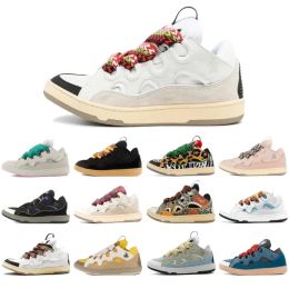 Sneakes de mode à lacets Style 90s Sneakes extraordinaires Emed Leather Curb Sneakers Mens Womens in Nappa Calfskin Shoe Rubber Plateforme