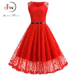 Robe Vintage en dentelle Femmes Été Sans manches Sexy Red Party Robes Casual Élégant Midi Bureau Robes Robe Femme Plus Taille 210409